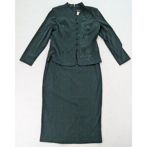 Kari's Place Women's Dress Size 10 Green Soft Microfiber Embroidered